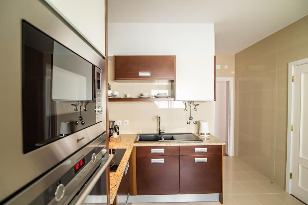 Cozy Sea View Apartment Near City & Airport Ponta Delgada Exterior foto