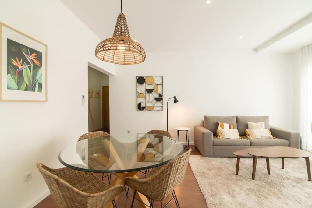 Cozy Sea View Apartment Near City & Airport Ponta Delgada Exterior foto